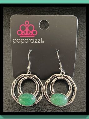 Paparazzi | Terrestrial Retreat - Silver/Green Earrings
